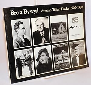 Seller image for Bro a bywyd; Aneirin Talfan Davies for sale by Bolerium Books Inc.