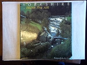 Bild des Verkufers fr Yorkshire from the Air. Photographs By Aerofilms. zum Verkauf von Carmarthenshire Rare Books