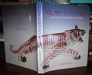 Imagen del vendedor de GLASS ANIMALS Thirty-Five Hundred Years of Artistry and Design a la venta por Rare Book Cellar