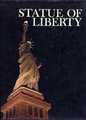 Seller image for STATUE OF LIBERTY for sale by Roger Godden