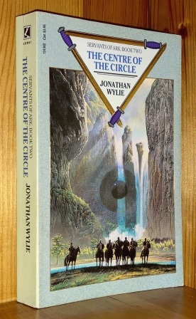 The Centre Of The Circle: 2nd in the 'Servants Of The Ark' series of books