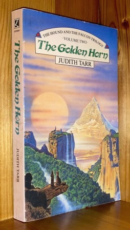 Image du vendeur pour The Golden Horn: 2nd in the 'Hound And The Falcon' series of books mis en vente par bbs