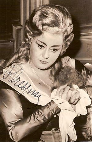 Bild des Verkufers fr Autograph / signed photograph of the French soprano and mezzo-soprano, Rgine Crespin, who retired from singing in 1989 zum Verkauf von David Strauss