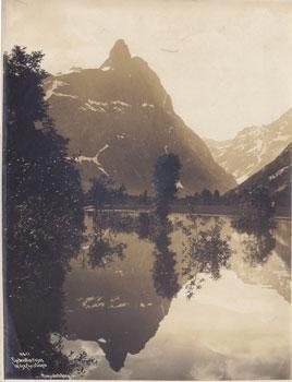 Imagen del vendedor de Romsdalshorn, Norway. a la venta por Wittenborn Art Books