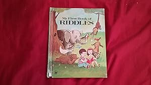 Immagine del venditore per MY FIRST BOOK OF RIDDLES venduto da Betty Mittendorf /Tiffany Power BKSLINEN