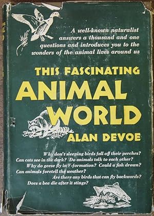 Image du vendeur pour This Fascinating Animal World mis en vente par Cloud Chamber Books