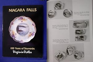 Seller image for Niagara Falls - 100 Years of Souvenirs for sale by Buchantiquariat Uwe Sticht, Einzelunter.