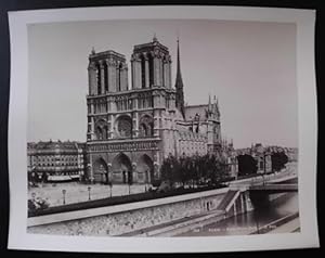 Fotografie: Paris. Eglise Notre-Dame. Plattennummer: 223. Fotograf: "X. Phot.".