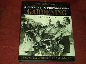 Imagen del vendedor de Gardening: A Century in Photographs_1900-2000: Gardening, 1900-2000 (Photography). a la venta por Der-Philo-soph