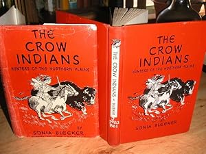 Image du vendeur pour The Crow Indians; Hunters of the Northern Plains mis en vente par The Vintage BookStore
