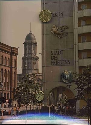 Image du vendeur pour Alte historische Ansichten aus der DDR vom ADN Zentralbild: Nikolaiviertel. Silver gelatin print. Size of image. 25 x 30 cm. (Gestempelt rckseitig. "ADN Zentralbild". ) . Ansicht um 1970. mis en vente par Umbras Kuriosittenkabinett