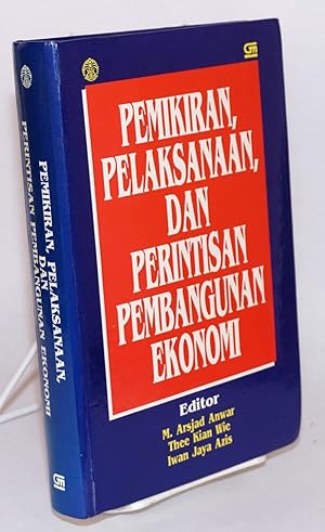 Immagine del venditore per Pemikiran, pelaksanaan, dan perintisan pembangunan ekonomi venduto da Bolerium Books Inc.