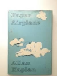 Image du vendeur pour Paper Airplane mis en vente par WellRead Books A.B.A.A.