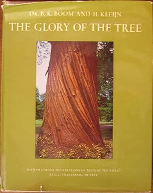 Image du vendeur pour The Glory Of The Tree mis en vente par Cloud Chamber Books