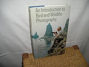 Bild des Verkufers fr An Introduction to Bird and Wildlife Photography zum Verkauf von Lyndon Barnes Books