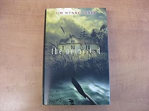 Imagen del vendedor de The Uninvited a la venta por By The Lake Books