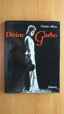 Image du vendeur pour DIVINE GARBO mis en vente par KEMOLA