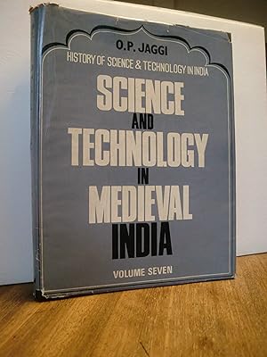 Bild des Verkufers fr Science and Technology in Medivial India (History of Science and Technology in India, Vol. seven) zum Verkauf von Antiquarische Bcher Schmidbauer