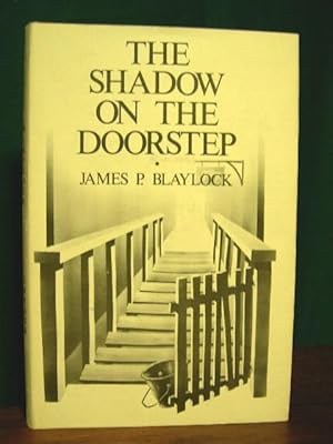 Image du vendeur pour THE SHADOW ON THE DOORSTEP, bound with TRILOBYTE by Edward Bryant mis en vente par Robert Gavora, Fine & Rare Books, ABAA