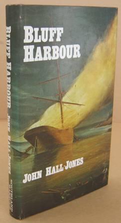 Imagen del vendedor de Bluff Harbour a la venta por Mainly Fiction