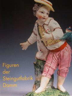 FIGUREN DER STEINGUTFABRIK DAMM in den Sammlungen des Mainfrankischen museums Wurzburg.