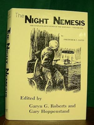 Immagine del venditore per THE NIGHT NEMESIS: THE COMPLETE ADVENTURES OF THE MOON MAN - VOLUME ONE venduto da Robert Gavora, Fine & Rare Books, ABAA