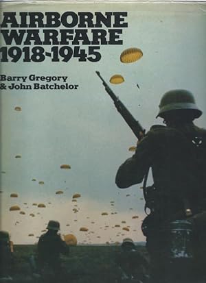 Image du vendeur pour Airborne Warfare 1918-1945 mis en vente par Bay Books