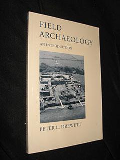 Immagine del venditore per Field Archaeology. An introduction venduto da Abraxas-libris