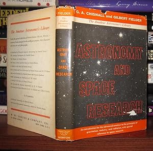 Image du vendeur pour ASTRONOMY AND SPACE RESEARCH The Amateur Astronomer's Library mis en vente par Rare Book Cellar