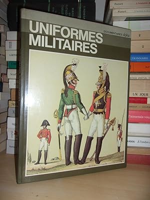 Imagen del vendedor de UNIFORMES MILITAIRES a la venta por Planet's books