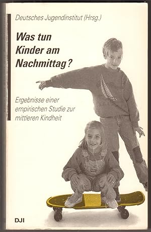 Seller image for Was tun Kinder am Nachmittag? Ergebnisse einer empirischen Studie zur mittleren Kindheit. for sale by Antiquariat Neue Kritik