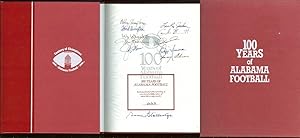 Imagen del vendedor de 100 YEARS OF ALABAMA FOOTBALL A Century of Champions 1892-1992 Alabama a la venta por Gibson's Books