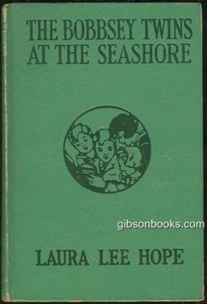 Image du vendeur pour BOBBSEY TWINS AT THE SEASHORE mis en vente par Gibson's Books