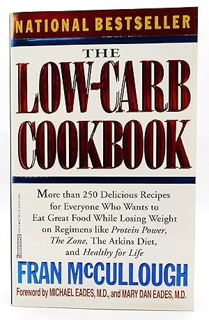 Bild des Verkufers fr Low-Carb Cookbook: The Complete Guide to the Healthy Low-Carbohydrate Lifestyle With over 250 Delicious Recipes, Everything You Need to Know About Stocking the Pantry zum Verkauf von Book Nook