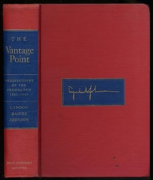 Bild des Verkufers fr The Vantage Point: Perspectives of the Presidency, 1963-1969 zum Verkauf von Between the Covers-Rare Books, Inc. ABAA