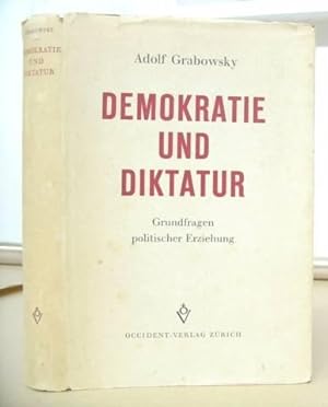 Imagen del vendedor de Demokratie Und Diktatur - Grundfragen Politischer Erziehung a la venta por Eastleach Books