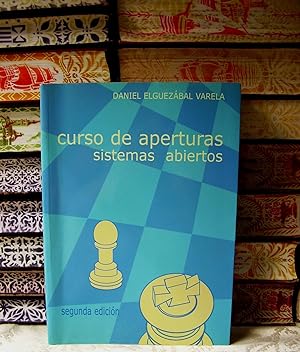 Seller image for CURSO DE APERTURAS . Sistemas abiertos . for sale by montgiber