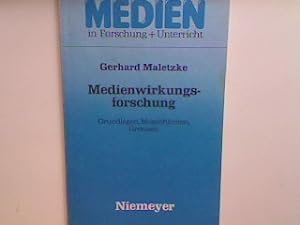 Seller image for Medienwirkungsforschung - Grundlagen, Mglichkeiten, Grenzen. Medien in Forschung + Unterricht Serie B - Bd. 1; for sale by books4less (Versandantiquariat Petra Gros GmbH & Co. KG)