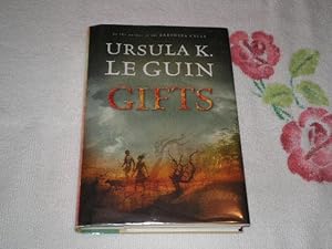 Bild des Verkufers fr Gifts zum Verkauf von SkylarkerBooks