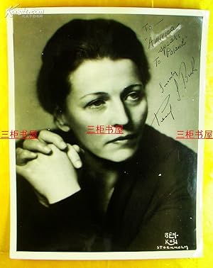 Seller image for Original Photographic Portrait of Pearl S. Buck. Large Size, 25.4*19.9cm. SIGNED AND INSCRIBED for sale by Chinese Art Books