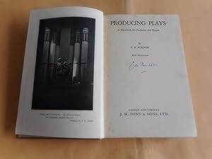 Bild des Verkufers fr Producing Plays:A Handbook for Producers and Players. zum Verkauf von David Pearson