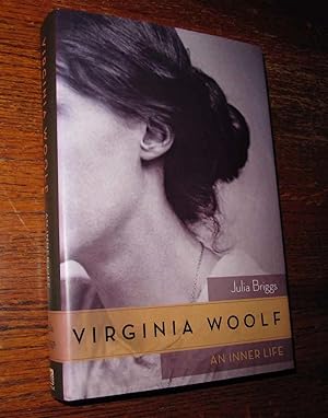 Image du vendeur pour VIRGINIA WOOLF. An Inner Life mis en vente par COLLECTIBLE BOOK SHOPPE