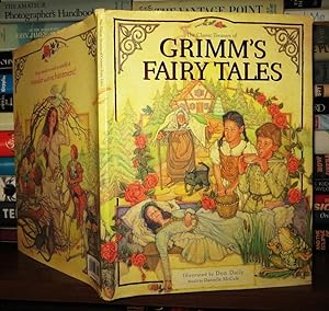 Seller image for THE CLASSIC TREASURY OF GRIMM'S FAIRY TALES for sale by Rare Book Cellar