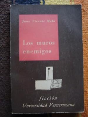 Imagen del vendedor de Los muros enemigos a la venta por Libros del cuervo