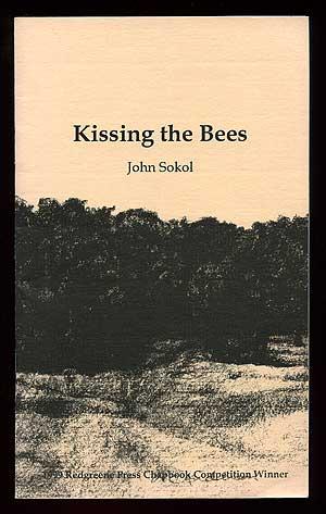 Imagen del vendedor de Kissing the Bees a la venta por Between the Covers-Rare Books, Inc. ABAA