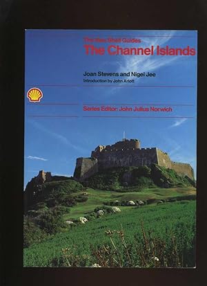 Image du vendeur pour The Channel Islands (New Shell Guides) mis en vente par Roger Lucas Booksellers