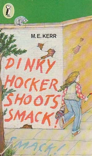 Seller image for DINKY HOCKER SHOOTS SMACK! for sale by Nanny's Web