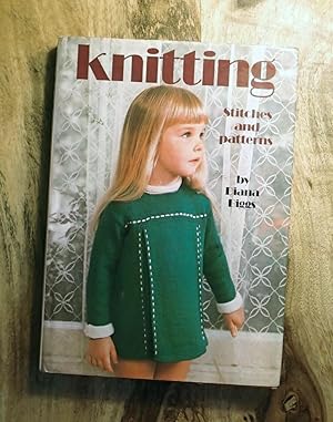 Imagen del vendedor de KNITTING : Stitches and PatternS a la venta por 100POCKETS