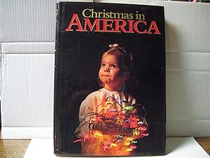 Imagen del vendedor de Christmas in America - Images of the Holiday Season by 100 of America's Leading Photographers a la venta por Jerry Merkel