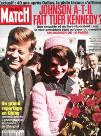 Imagen del vendedor de Paris Match N 2839 .du 16 Au 22 Octobre 2003 . Exclusif : 40 Ans Aprs Dallas , La Piste Texane S'affirme , Johnson A-t-il Fait Tuer Kennedy ? Une Enqute et Un Livre Rpondent : Oui , Le Vice-Prsident tait Au Coeur Du Complot a la venta por Au vert paradis du livre